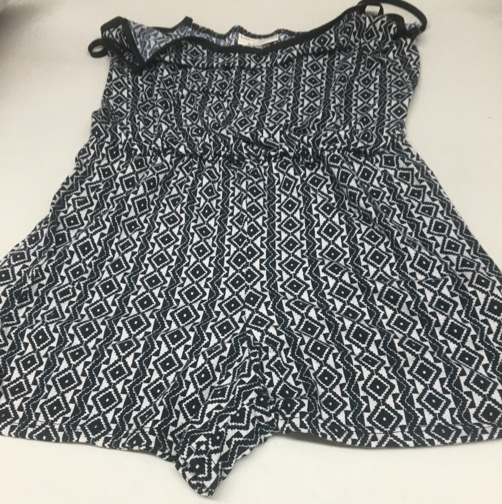 ❤Aztec Print Romper❤ - Picture 3 of 3